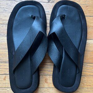THE ROW - Ginza Leather and suede platform flip flops